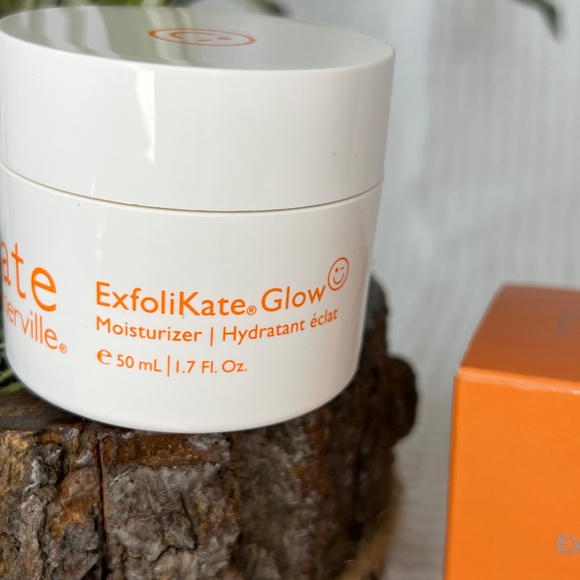 Kate Somerville Exfolikate Glow Moisturizer - Picture 7 of 7